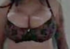 Payton Preslees Big Tits Cumshot in Hot Blowjob