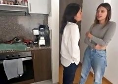 Scarlettandcs Aras Erkes Cheat on Husbands with Hot Lesbian Cunnilingus