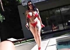 Savannah and Peyton Big Butt Threesome